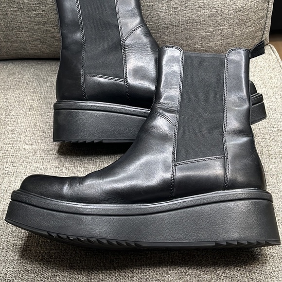 VAGABOND SHOEMAKERS Tara Chelsea Boot Black Leather Size 40EU 11 US   0377 - Picture 9 of 12